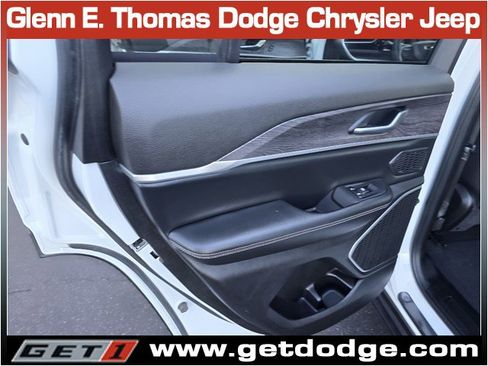 Used 2022 Jeep Grand Cherokee Limited 4xe image 27