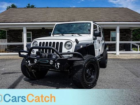 Used 2018 Jeep Wrangler Unlimited Sahara AWD/4WD image 1