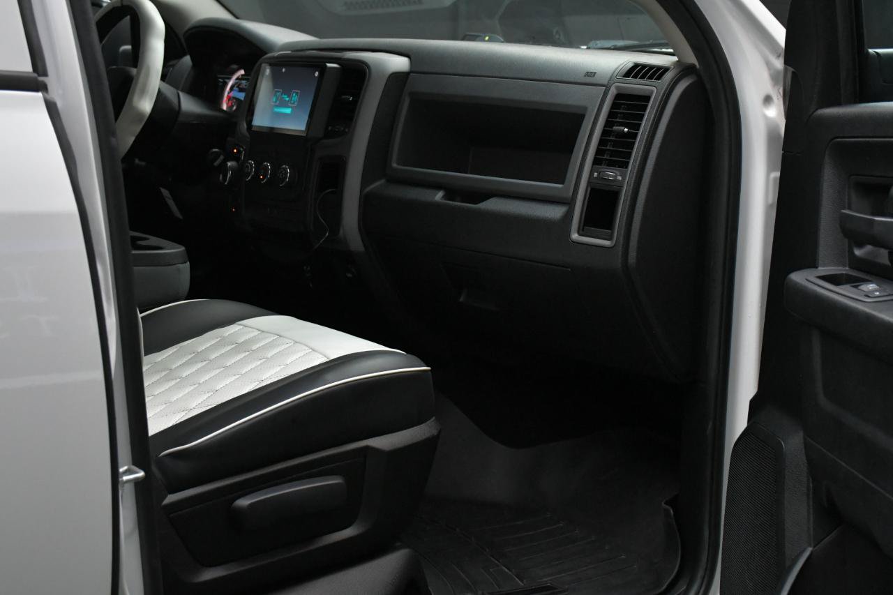Used 2017 RAM 1500 Express AWD/4WD image 36