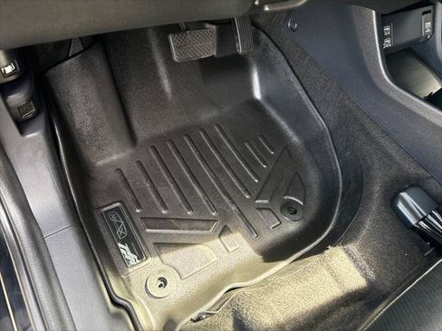 Used 2020 Honda HR-V Touring image 17