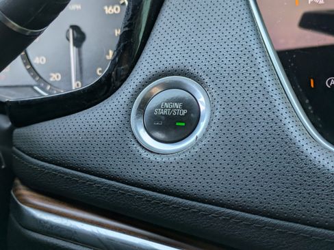 Used 2021 Cadillac XT5 Premium Luxury image 30