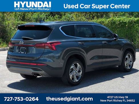 Used 2023 Hyundai Santa Fe SE FWD image 5