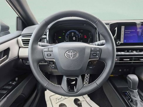 Used 2026 Toyota Camry SE w/ Convenience Package FWD image 27