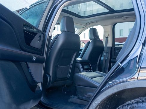 Used 2024 Lincoln Aviator Reserve image 29