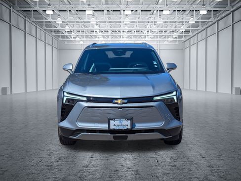 Used 2024 Chevrolet Blazer EV LT AWD/4WD image 8