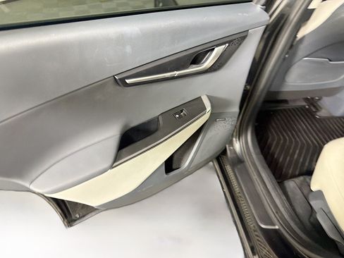 Used 2024 Kia EV6 Wind RWD image 26