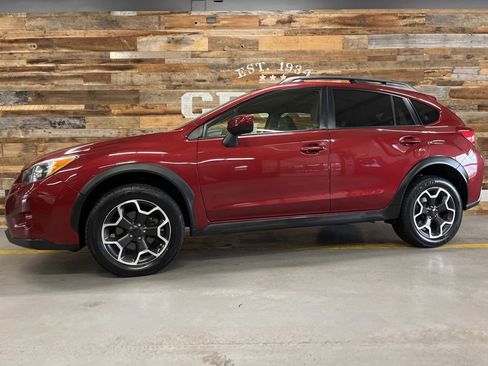 Used 2015 Subaru Crosstrek 2.0i Premium image 12