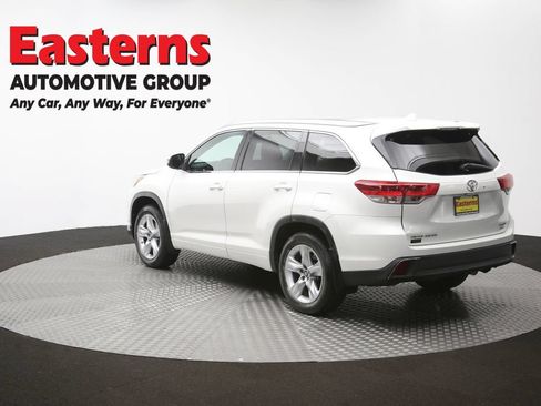 Used 2017 Toyota Highlander Limited Platinum AWD/4WD image 70