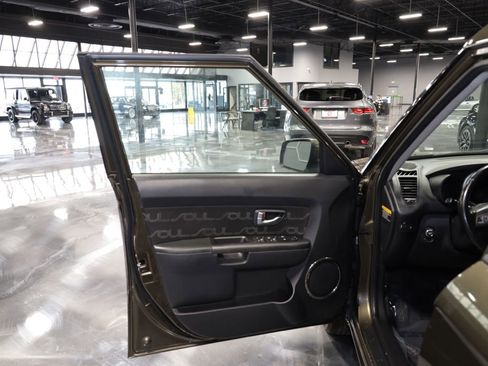 Used 2013 Kia Soul + w/ Audio Pkg image 10