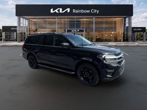 Used 2022 Ford Expedition Max XLT AWD/4WD image 3