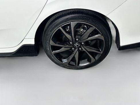 Used 2019 Honda Civic Sport image 11