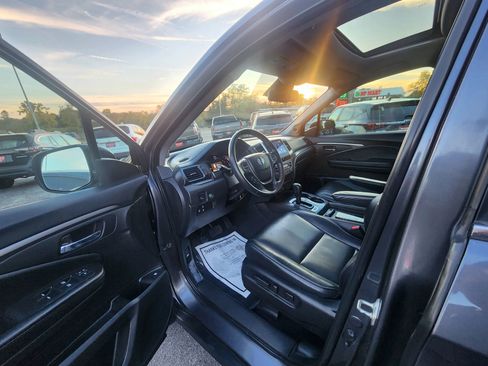 Used 2017 Honda Pilot EX-L image 17