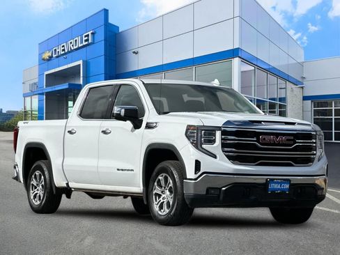 Used 2024 GMC Sierra 1500 SLT AWD/4WD image 9