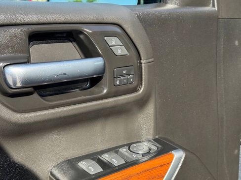 Used 2021 GMC Sierra 1500 SLT w/ SLT Convenience Package AWD/4WD image 15