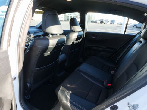 Used 2016 Honda Accord Sport image 16