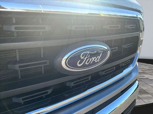 Used 2023 Ford F150 XLT AWD/4WD image 36