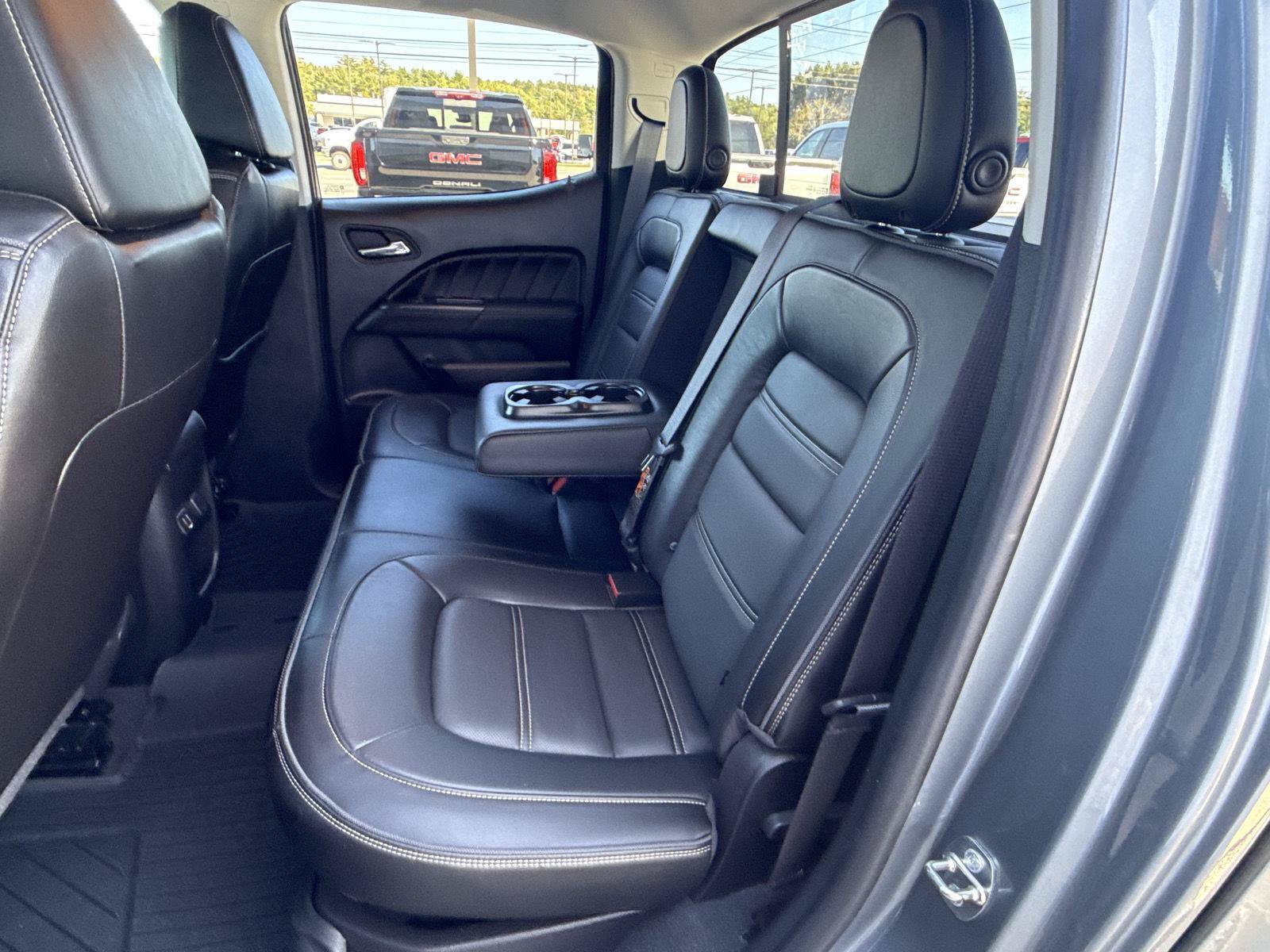 Used 2022 GMC Canyon Denali AWD/4WD image 13