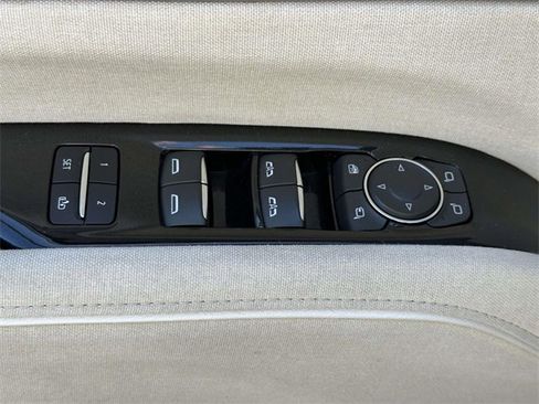 Used 2022 Cadillac Escalade Sport Platinum image 19