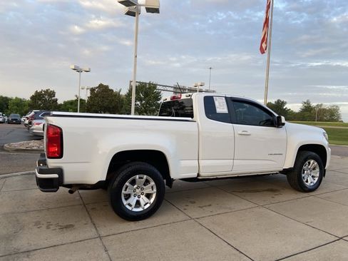Used 2022 Chevrolet Colorado LT w/ Fleet Safety Package RWD image 12