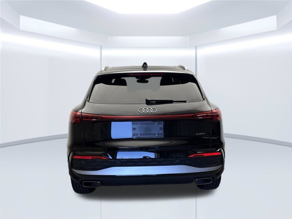 Used 2025 Audi Q5 Premium w/ Convenience Package AWD/4WD image 7
