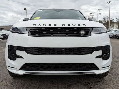 Used 2024 Land Rover Range Rover Sport Dynamic SE AWD/4WD image 4