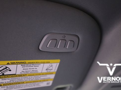 New 2026 Ford F250 Lariat w/ Black Appearance Package image 28