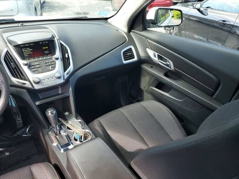Used 2017 GMC Terrain SLE FWD image 16