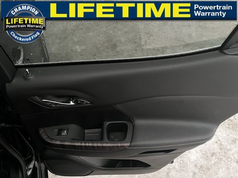 Used 2023 GMC Acadia Denali image 26