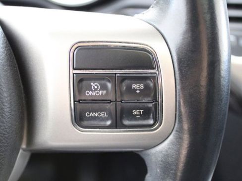 Used 2012 Jeep Grand Cherokee Laredo image 15