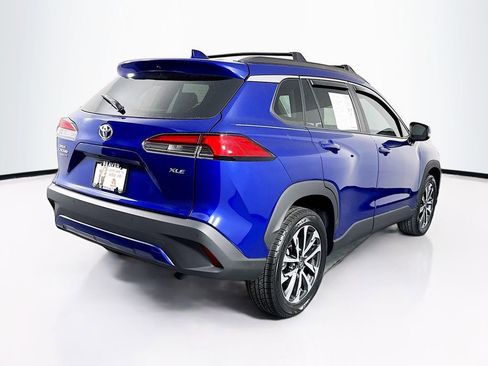 Used 2022 Toyota Corolla Cross XLE image 10