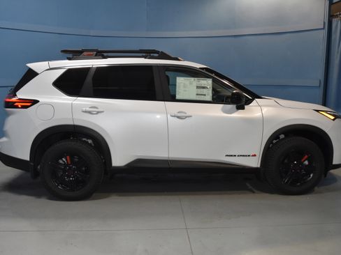 New 2026 Nissan Rogue SV AWD/4WD image 19