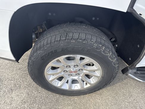 Used 2015 GMC Yukon SLE image 18