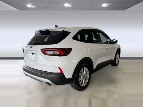 Used 2025 Ford Escape Active FWD image 9