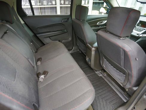 Used 2015 GMC Terrain SLE FWD image 17