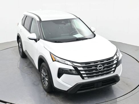 Used 2026 Nissan Rogue SV image 19