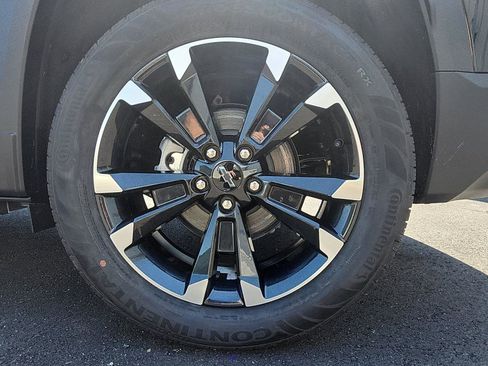 New 2026 Chevrolet Equinox RS w/ Safety and Technology Package FWD image 9