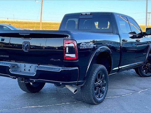 Used 2021 RAM 2500 Laramie w/ Night Edition AWD/4WD image 2