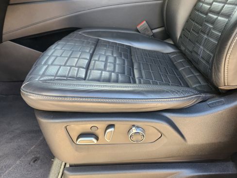 Used 2022 Cadillac Escalade Sport Platinum image 23