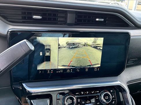 Used 2024 GMC Sierra 2500 Denali w/ Denali Reserve Package image 30