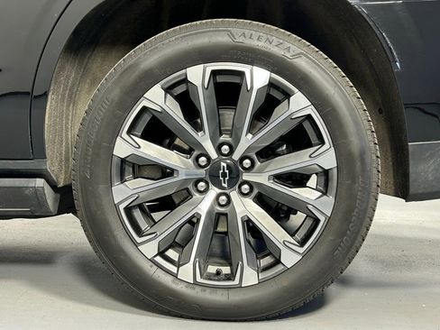 Used 2025 Chevrolet Tahoe High Country image 42