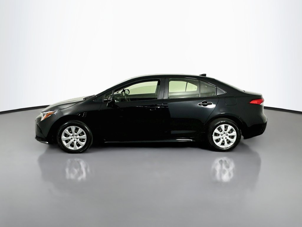 Used 2023 Toyota Corolla LE FWD image 5