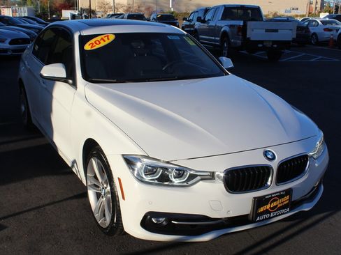 Used 2017 BMW 330i xDrive Sedan image 4