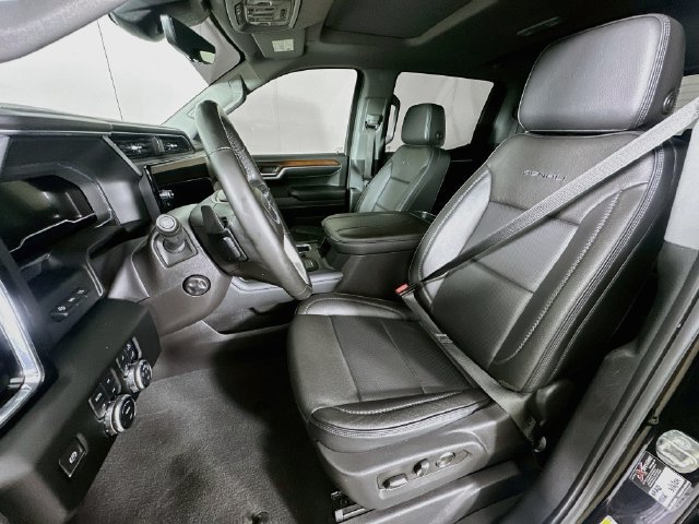 Used 2024 GMC Sierra 1500 Denali w/ Technology Package AWD/4WD image 32
