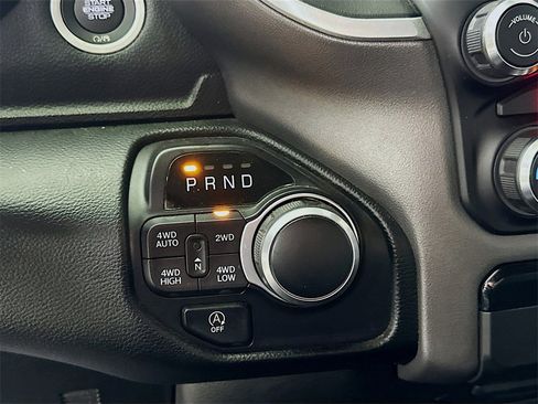 Used 2020 RAM 1500 Big Horn image 32