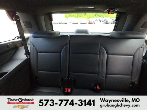 Used 2025 Chevrolet Tahoe Z71 AWD/4WD image 31