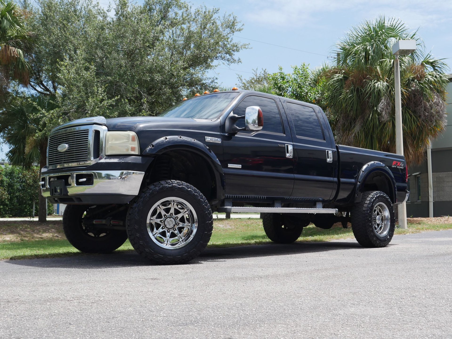 Used 2006 Ford F250 Lariat AWD/4WD image 10