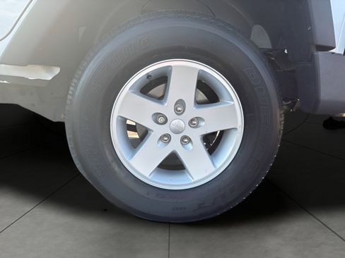 Used 2018 Jeep Wrangler Unlimited Sport S AWD/4WD image 11