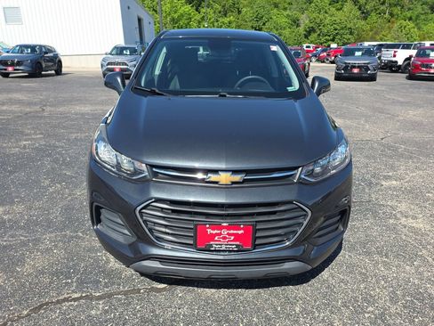 Used 2020 Chevrolet Trax LS w/ Tint and Cruise Package FWD image 3