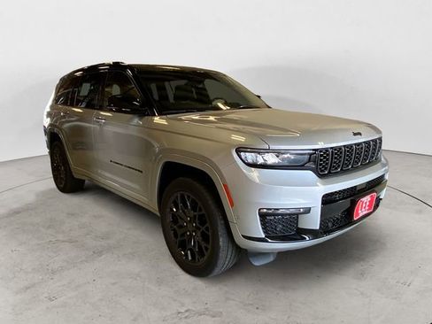 New 2025 Jeep Grand Cherokee L Summit w/ Advanced Protech Group IV image 7