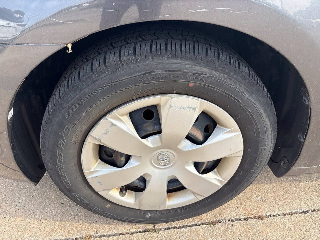 Used 2009 Toyota Camry LE FWD image 10